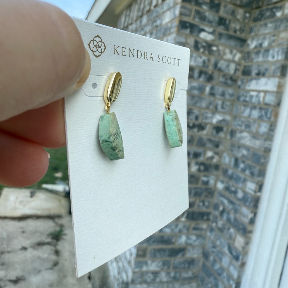 Kendra Scott Gold and Sage Earrings - Picture 7 of 11